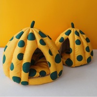 Lit d'hiver pour animaux de compagnie à pois et citrouilles, mignon, pour chats et chiens, en coton PP doux, lavage à la main uniquement