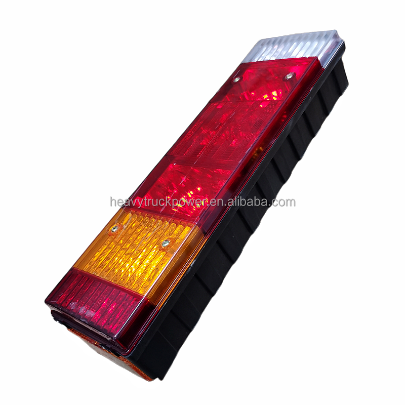 トラック　テールランプ Amazon | X-STYLE トラック テールランプ LED 3色 常時点灯