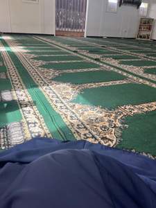Nuovo Design di Tappeto da Moschea in Nylon 100%, Lussuoso Tappeto da Parete a Parete per Moschee e Preghiere Musulmane - Product Image 2