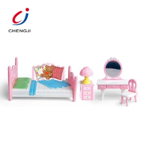 Jolie <span class=keywords><strong>poupée</strong></span> colorée pour enfants, jeu d'intérieur, ensemble <span class=keywords><strong>de</strong></span> <span class=keywords><strong>maison</strong></span>, jouet en plastique bon marché - Product Image 6