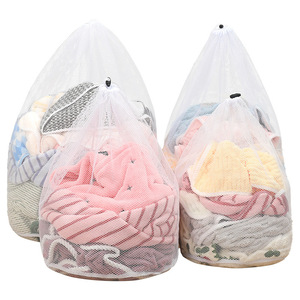 Sac à linge en maille ultra-large anti-déformation pour machine à laver domestique, idéal pour le lavage transfrontalier - Product Image 1