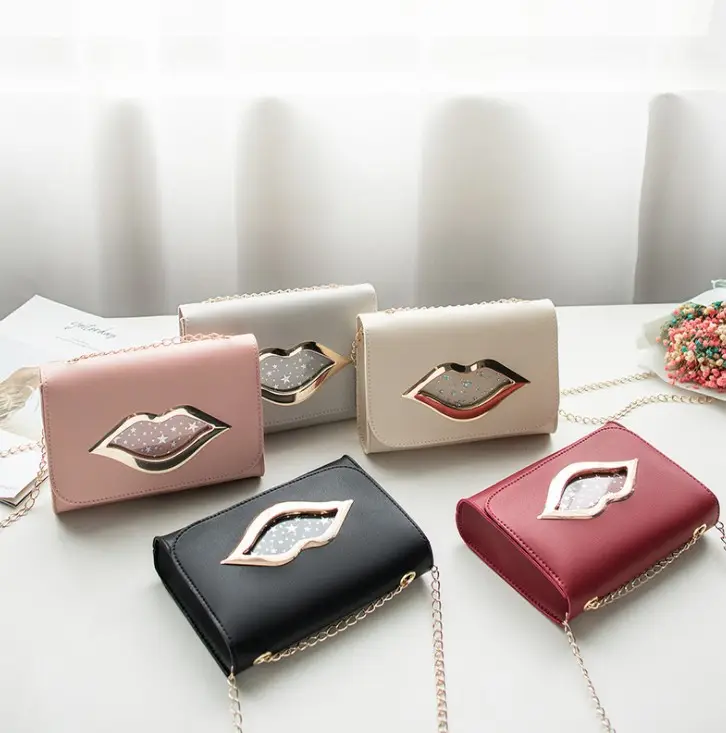 Fashion cheap European and American fashion multi color lip shape small square shoulder handbags for lady wholesale