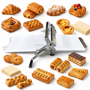 Petite Laminoir à Pâte de Table Manuelle pour Pâte Feuilletée, Croissants et Bases de Pizza – Idéale pour Petites Boulangeries et Cafés - Product Image 1