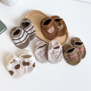 Kaus kaki jahit anti selip lembut bayi baru lahir hewan lucu katun Combed lantai anak balita 0-3Y kaus kaki sandal pegangan pergelangan kaki pendek - Product Image 2