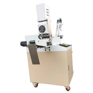 Máquina de corte ultrasónico de etiquetas elásticas con alimentación automática de cinta, cortadora de etiquetas totalmente automática para materiales tejidos y etiquetas de prendas. - Product Image 2