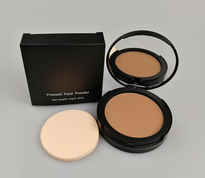 Disponibile in 10 Colori, Cipria Compatta Opacizzante Vegana e Cruelty-Free, Personalizzabile con Logo, Lunga Durata, OEM - Product Image 4
