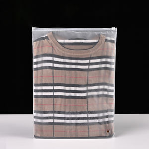 Impression offset de haute qualité Cpe chaussettes givré fermeture éclair curseur personnalisé stockage emballage sac fermeture éclair pour vêtements - Product Image 6