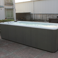 Freistehende Whirlpool-Badewanne Großer Außen-Schwimmbecken Holz-Acryl-Schale Swim Spa Massage-Whirlpool