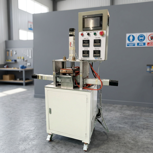 Machine automatique de dénudage d'isolation de barres de connexion avec 4 lames de coupe chauffantes CNC - Product Image 1