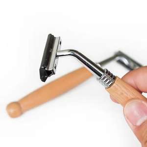 Vente en gros de rasoirs jetables biodégradables en bambou, carte de logo en acier, lame à double caractéristique, poignée d'impression couleur pour hôtels occidentaux - Product Image 2