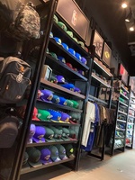 Présentoir sur mesure Mingtang pour casquettes de baseball, idéal pour les magasins de détail