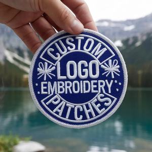 Fabbrica ChengYi, Patch Ricamate Personalizzate con MOQ Ridotto, Logo Personalizzato di <span class=keywords><strong>Grandi</strong></span> o Piccole Dimensioni, Portachiavi con Velcro, Badge per Abbigliamento - Product Image 2