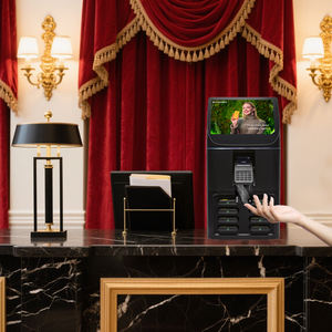 Estación de Carga Comercial Litapower de 8 Ranuras, con WiFi 4G, para Compartir y Alquilar Power Banks, Kiosco de Autoservicio - Product Image 3