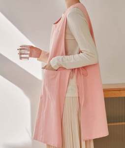 Delantal de Peluquería Rosa, Delantal de Lino con Bolsillos, Delantales de Talla Grande para Mujer - Product Image 1