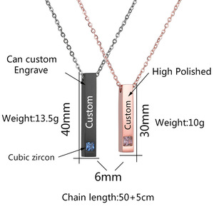 Bracelet élégant pour couples en acier titane avec pendentif cylindrique à quatre faces orné de diamants, gravure laser simple et lisse, tendance en acier inoxydable - Product Image 5