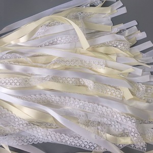 Baguettes de <span class=keywords><strong>mariage</strong></span> en ruban, décorations de fête de <span class=keywords><strong>mariage</strong></span>, guirlandes avec clochettes dorées et baguette de fée en dentelle de soie pour célébration de baby shower - Product Image 5