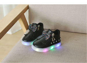 <span class=keywords><strong>Scarpe</strong></span> da <span class=keywords><strong>Ginnastica</strong></span> Luminose per Bambini, Sneakers con Fiocco da Principessa per Ragazze, <span class=keywords><strong>Scarpe</strong></span> LED Carine per Neonati con Luci - Product Image 5