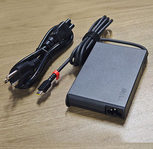 อะแดปเตอร์จ่ายไฟสำหรับแล็ปท็อป 135W USB C พร้อมสายชาร์จ สำหรับ Lenovo <span class=keywords><strong>ThinkPad</strong></span> P14s P16s T16 L14 L15 Z16 Gen 1 2 3 4 5 6 ThinkBook - Product Image 5