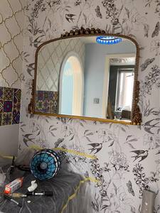 กระจก LED อั<span class=keywords><strong>จ</strong></span>ฉริยะทรงเอเลี่ยนสไตล์ฝรั่งเศสย้อนยุค พร้อมกรอบแกะสลัก กระจกห้องน้ำหรูหรา สไตล์ยุโรป ตกแต่ง<span class=keywords><strong>ผนัง</strong></span> รุ่น BLD-M1037 - Product Image 4