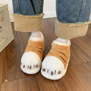 Chaussons d'hiver pour femmes, mignons et amusants, en coton, en peluche, avec pattes <span class=keywords><strong>de</strong></span> <span class=keywords><strong>tigre</strong></span>. - Product Image 3