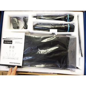 Microphone sans fil à double canal UHF à fréquence <span class=keywords><strong>fixe</strong></span> pour karaoké, fête de mariage, spectacle d'église. - Product Image 6