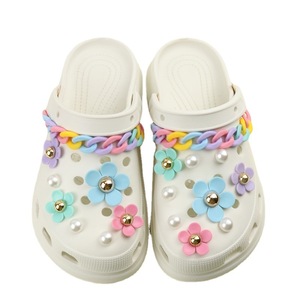 Ensemble de décoration de chaussures fleurs colorées perles de luxe fleur de chaussure breloques adultes enfants chaussures breloques accessoires - Product Image 2