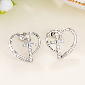 Boucles d'oreilles en forme de cœur irrégulier pour femmes, design unique, accessoires d'oreille pour usage quotidien - Product Image 6