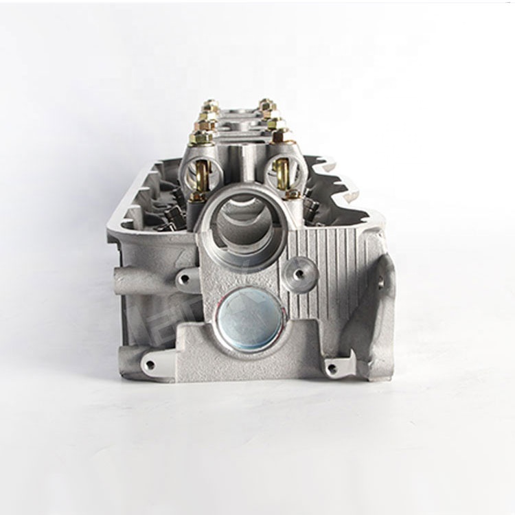 4ZD1 Cylinder Head for ISUZU Trooper CHEV LUV Nafta 2.3 8V