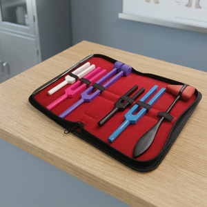 Ensemble de 6 diapasons en aluminium dans un étui en cuir noir, instruments de diagnostic pour usage médical. - Product Image 5