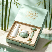 Boîte cadeau écologique en papier rigide faite à la main pour soins de la peau, logo personnalisé, estampage à chaud doré, motif lotus, plateau intérieur en mousse EVA, soin du visage
