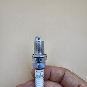 Pièces détachées automobiles Bougies d'allumage de <span class=keywords><strong>voiture</strong></span> de qualité supérieure BKR5E-11 OEM 6953 Bougie d'allumage automatique avec longue durée de vie pour bougie d'allumage de <span class=keywords><strong>moteur</strong></span> de <span class=keywords><strong>voiture</strong></span> - Product Image 3