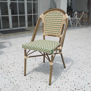 Sillas de ratán de estilo francés baratas, silla de bistró de ratán de aluminio de Color blanco y negro y mesas de exterior a la venta - Product Image 1