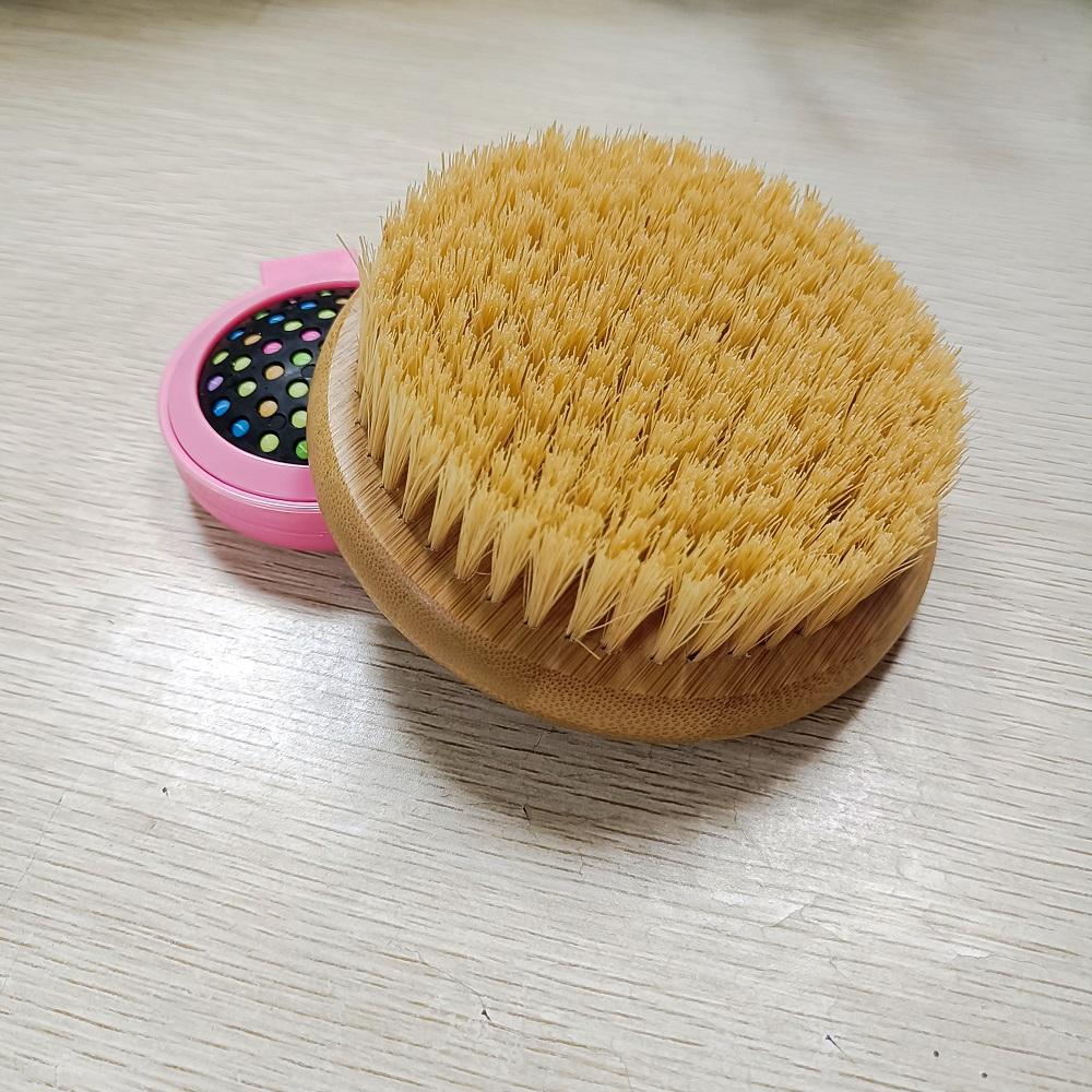 Venta al por mayor directa de fábrica de China, cerdas de sisal y cepillos  de baño secos corporales veganos de madera de haya