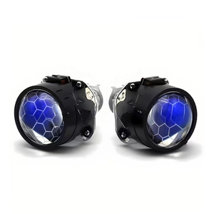 Lente de proyector HID de doble haz universal para retroadaptación de faros de coche | Se adapta a la mayoría de los vehículos con bombillas H1 - Product Image 1