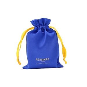 Sac fourre-tout de luxe en satin de qualité supérieure avec fermeture éclair et logo personnalisable pour chaussures, sac anti-poussière en satin pour cheveux - Product Image 1