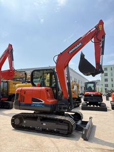 Mini-excavatrice sur chenilles Doosan DX60-9 d'occasion, bon état de train de roulement, pelle hydraulique Doosan DX60-9 disponible immédiatement à la vente - Product Image 6