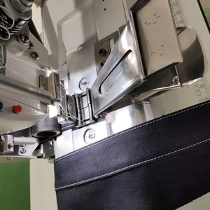 Machine à coudre à double aiguille ZY8988TLH à point noué, plate, multifonctionnelle, pour la couture de ceintures de jeans, de vêtements de travail et de vestes - Product Image 1