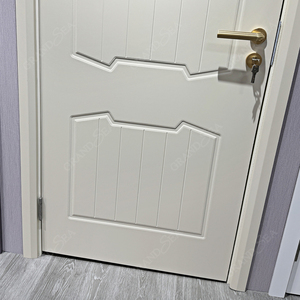 Pintu Kamar Tidur Interior Amerika Desain Utama Kayu Pintu Lipat Kayu Solid Berwarna Abu-abu - Product Image 2