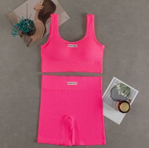 Ensemble de soutien-gorge sculptant le <span class=keywords><strong>dos</strong></span> pour <span class=keywords><strong>femme</strong></span> (2 pièces) avec soutien-gorge sexy d'été à lettres en relief et short de sport sans couture pour le fitness - Product Image 6