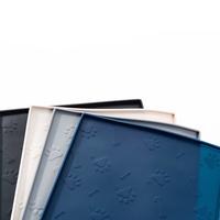 Tapis à lécher durable à alimentation lente, silicone de qualité alimentaire avec motifs d'os et de pattes, portable pour les voyages, design personnalisé