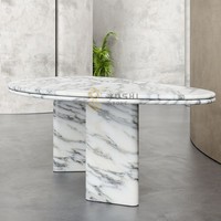 Table basse YUSHI en pierre naturelle de forme irrégulière, personnalisable, en travertin beige, durable, pour la décoration du salon à la maison