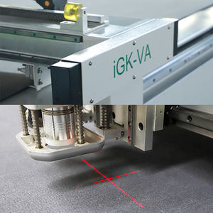 เครื่องตัดพรมและผ้าอัตโนมัติสำหรับอุตสาหกรรมเสื้อผ้า ความเร็ว 100 เมตร/นาที กำลังไฟ 1600 วัตต์ - Product Image 3