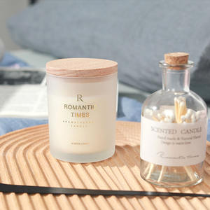 ขายส่งระดับสูงเทียนหอมในขวดแก้วสีดำและสีขาวพร้อมกล่องของขวัญแต่งงานสุดหรู - Product Image 3