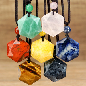 Colar com Pingente Hexagrama de Pedra Preciosa Curativa com Cordão Ajustável para Homens e Mulheres, Amuleto de Cristal de Quartzo Reiki Unissex - Product Image 2