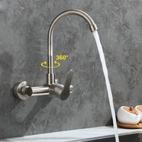 Robinet de cuisine commercial chaud et froid mural en acier inoxydable 304 robuste en argent brossé