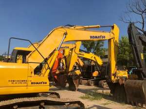 Excavateur sur chenilles Komatsu PC220 d'occasion Cylindre hydraulique 22 tonnes Composants du moteur et du noyau de la pompe Accessoires de godet à vendre - Product Image 6
