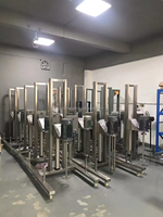 Homogénéisateur industriel à cisaillement élevé, mobile, en acier inoxydable, mélangeur émulsifiant haute vitesse pour la production de crèmes et de lotions cosmétiques