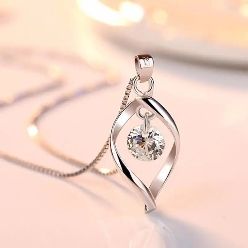 Wholesale Custom OEM&ODM Jewelry Women's Fashion New Necklace Jewelry Crystal Zircon Retro Simple Pendant Necklace