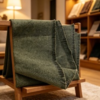 Tissu sergé ignifuge vert 400 g/m² 60 % aramide 1414 + 40 % fibre pré-oxydée, largeur 150 cm