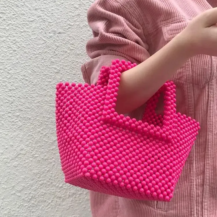 Pochette en tissage de perles, sac ajouré fait à la main transparent en acrylique pour femmes, nouveau design populaire, été 2020, 2020ins